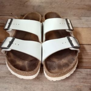 Women's Birkenstock Arizona Sandals women's size 7.